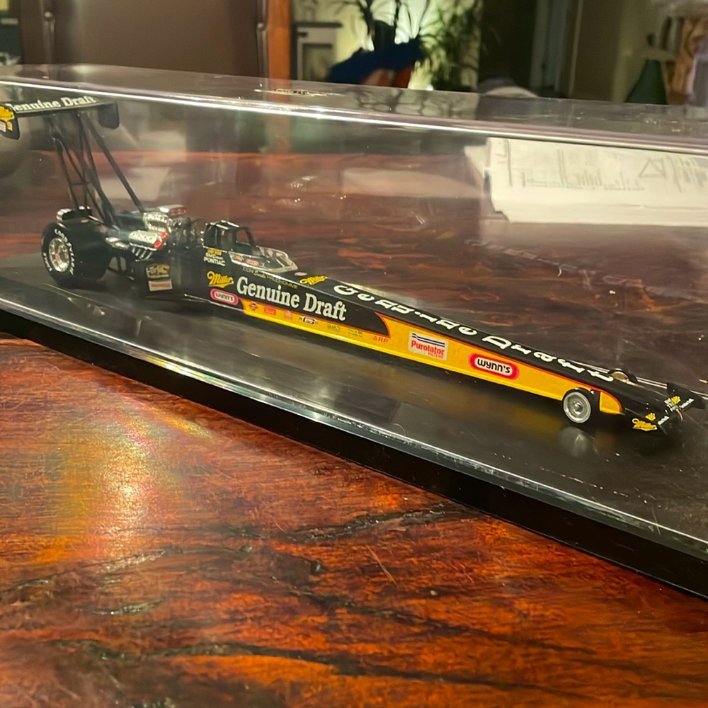 Miller Genuine Draft Larry Dixon Jr Top Fuel Dragster 1:24-Scale Diecast